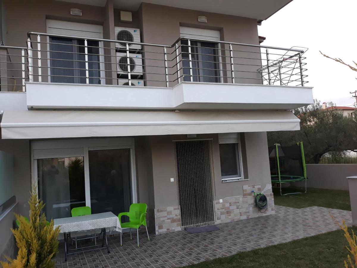 Nadiya House Villa นิกิติ ภายนอก รูปภาพ